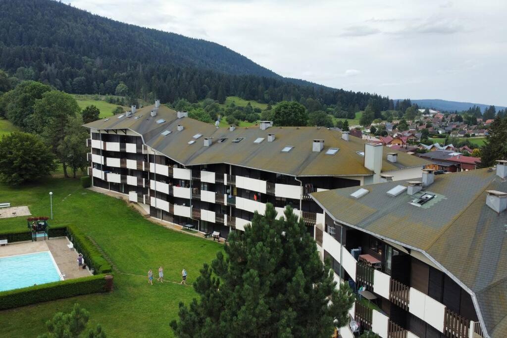 Magnifique Appartement Entierement Renove Au Pied Des Pistes Metabief Luaran gambar